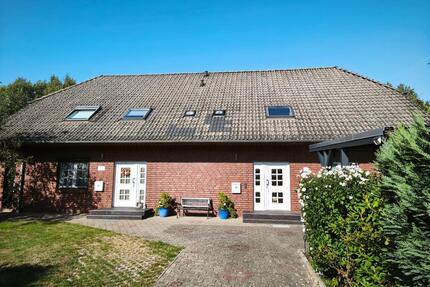 Gepflegtes Doppelhaus mit Einliegerwohnung - Provisionsfrei ! - Müden (Aller)