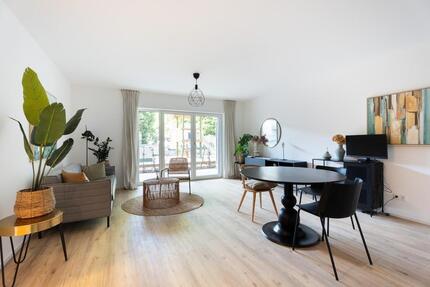 Wohnen mit Wow-Faktor - wunderschöne Wohnung am Fürther STADTPARK 1.06