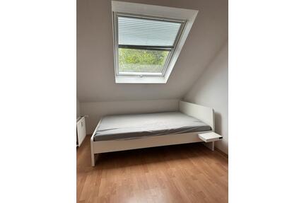 WG-Zimmer in Bruchköbel - 400,00&nbsp;EUR Kaltmiete, ca.&nbsp; 110,00&nbsp;m&sup2; in Bruchköbel (PLZ: 63486)