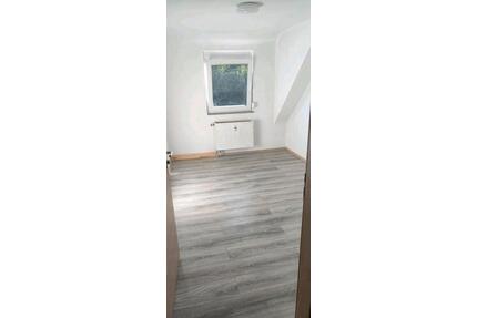 Wohnung mit 7 Zimmern auf 2 Etagen - Ebhausen