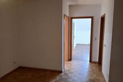 3-Zimmer-Wohnung in Donaustauf - 799,00&nbsp;EUR Kaltmiete, ca.&nbsp; 94,00&nbsp;m&sup2; in Donaustauf (PLZ: 93093)