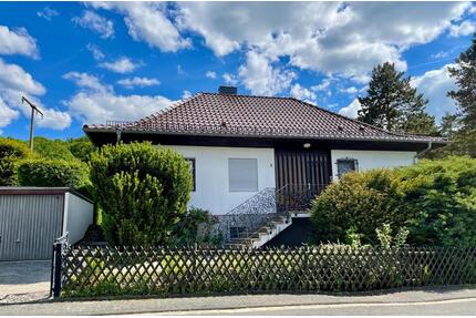 Walmdach-Bungalow in Traumlage, von privat - Weilrod
