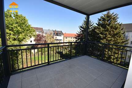 Wohnung zum Mieten in Glauchau 1.100,00 € 147.2 m²