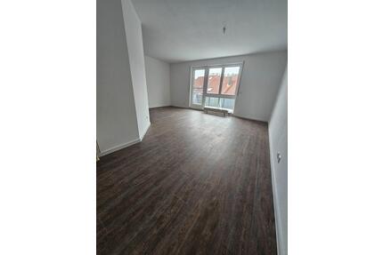 Helle und ruhige 2-ZimerWohnung mit Balkon - Neckartailfingen