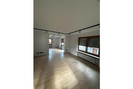 Geräumige 4 Zimmerwohnung mit Balkon - Frammersbach