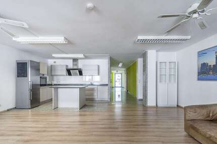 Wohnung zum Kaufen in Wiesbaden 700.000,00 € 218 m²