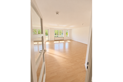 Wohnung zum Mieten in Regensburg 1.650,00 € 152 m²