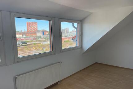Dachgeschoßwohnung in Bahnhofsnähe zu vermieten - Münster Münster-Südost