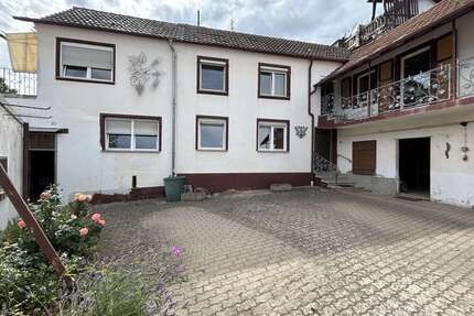 Haus zum Kaufen in Battenberg (Pfalz) 299.000,00 € 206.38 m²