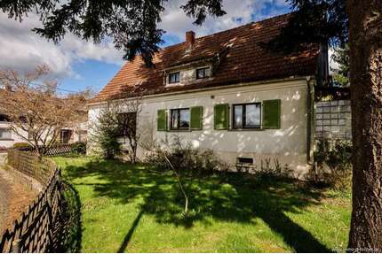 Haus zum Kaufen in Merchweiler Wemmetsweiler 225.000,00 € 165 m² - Merchweiler / Wemmetsweiler
