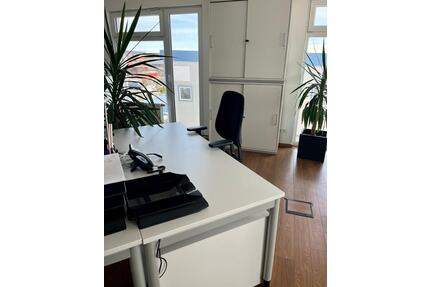 1-2 Top Schreibtischplätze in Bürogemeinschaft in Gilching