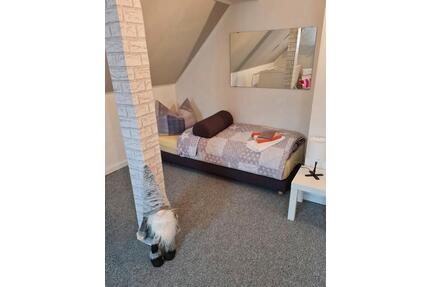 Gemütliches Einfamilienhaus - 86.000,00&nbsp;EUR Kaufpreis, ca.&nbsp; 95,00&nbsp;m&sup2; in Klingenthal (PLZ: 08248)