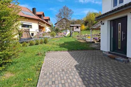 Doppelhaushälfte 130 qm zu vermieten in Sinzing(Eilsbrunn)