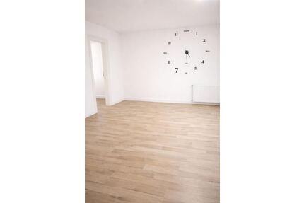 Helle 2,5-Zimmer-Wohnung nahe S-Bahn Freital-Deuben mit EBK, Tageslichtbad und optionaler Möblierung