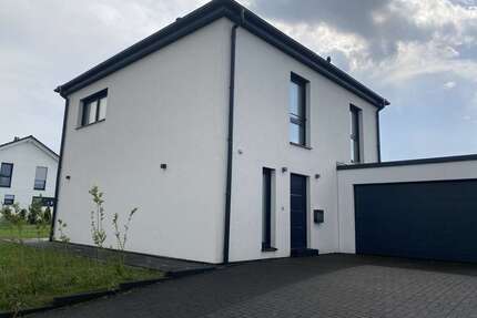Haus zum Kaufen in Dornhan 425.000,00 € 122 m²