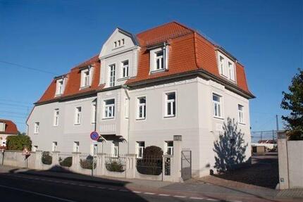 Großzügige 2-Zimmerwohnung mit Balkon und Parkett im Stadtzentrum - Großenhain