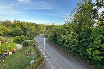 Exkl. 2-Zimmer-DG-Wohnung mit EBK in Backnang