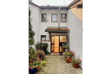 Wohnung zum Kaufen in Markdorf 399.000,00 € 156.45 m²