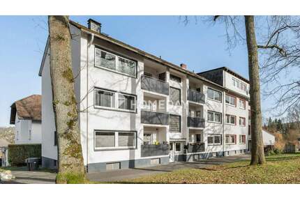 Sofort Bezugsfrei! Renovierte, helle 3-Zimmer-Erdgeschosswohnung mit Süd-West Loggia - Arnsberg