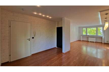 Wohnung zum Kaufen in Duisburg 100.000,00 € 80 m²