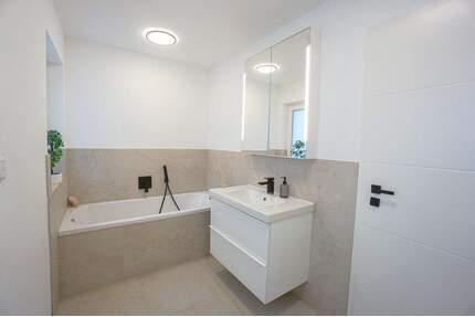 Platz für die ganze Familie - moderne Doppelhaushälfte mit Garten und Terrasse in ruhiger Lage - Fürth Stadeln