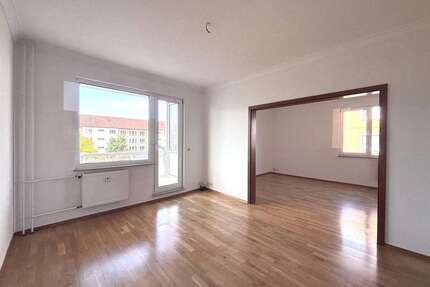 Wohnung zum Kaufen in Hoyerswerda 153.000,00 € 109 m²