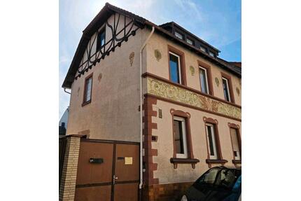 2-Zimmer-Dachgeschosswohnung - 125.000,00&nbsp;EUR Kaufpreis, ca.&nbsp; 55,00&nbsp;m&sup2; in Wiesbaden (PLZ: 55246) Mainz-Kostheim