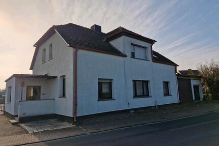 Einfamilienhaus in Blönsdorf - 209.000,00&nbsp;EUR Kaufpreis, ca.&nbsp; 150,00&nbsp;m&sup2; in Jüterbog (PLZ: 14913)