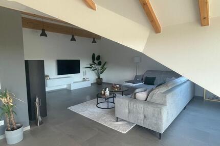 Wunderschöne 3,5 Zimmerwohnung mit Ausblick in Weibersbrunn