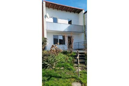 Helles Reihenhaus mit Garten & Terrasse in Toplage - 1300 € kalt - Landshut Landshut-West