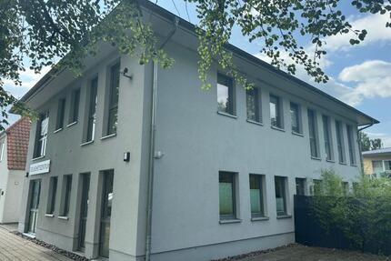 gr. excl. 4 Zi WG in zentr. Lage, 2 Bäder, Gäste WC, Ankleide, Fußbodenheizung Aufzug, barierrefrei - Karlshagen