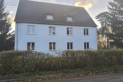 Gebotsverfahren!!!! Mehrfamilienhaus mit 6 Wohneinheiten - Mehrgenartionenhaus - Bernsdorf Wiednitz