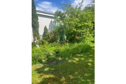 Bungalow mit parkähnlichem Garten in Zehlendorf - Berlin Steglitz-Zehlendorf
