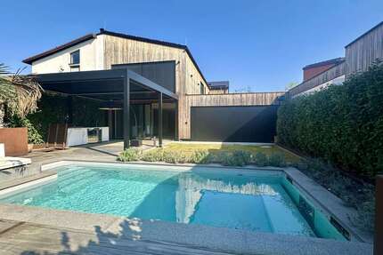 Haus zum Kaufen in Regensburg 1.690.000,00 € 208 m²