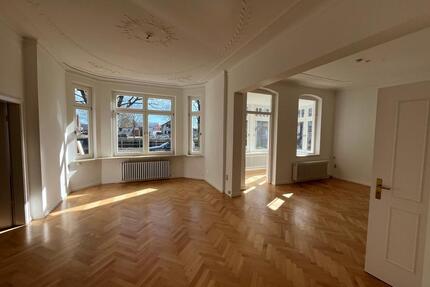 Erdgeschosswohnung mit Garten in zentraler Stadtvilla - Oldenburg Drielaker-Moor