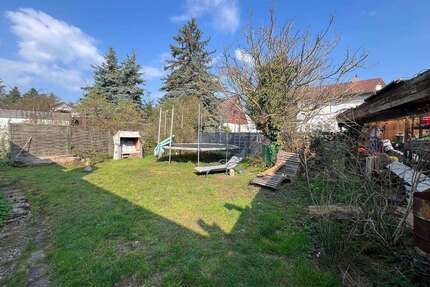 Grundstück zu verkaufen in Hasselroth-Neuenhasslau 215.000,00 € 600 m²