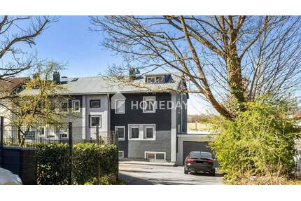 Teilvermietetes Mehrfamilienhaus mit besonderer Architektur in attraktiver Lage von Stolberg