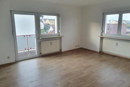 3 Zimmer Wohnung in Rödental Einberg mit Balkon und Stellplatz