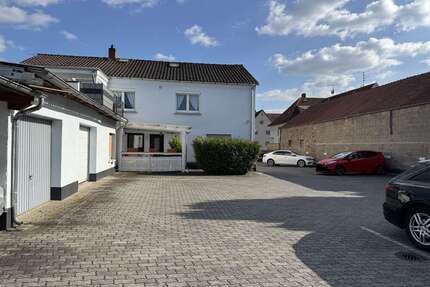 Haus zum Kaufen in Mörfelden-Walldorf 2.150.000,00 € 1351 m²