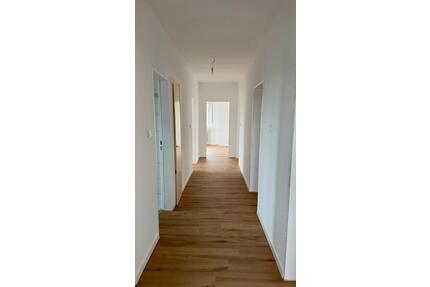 Bramsche - Renoviert! 4 Zimmerwohnung Balkon + Tiefgarage