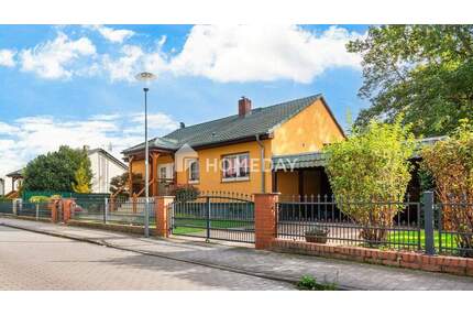 Familienfreundliches EFH mit Sauna, Doppelcarport und liebevoll angelegtem Garten in ruhiger Lage - Großbeeren