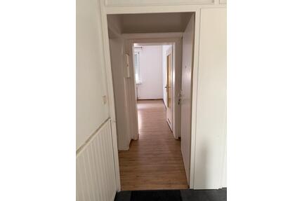 1 Zimmer Wohnung - 750,00&nbsp;EUR Kaltmiete, ca.&nbsp; 20,00&nbsp;m&sup2; in Frankfurt am Main (PLZ: 65933) West