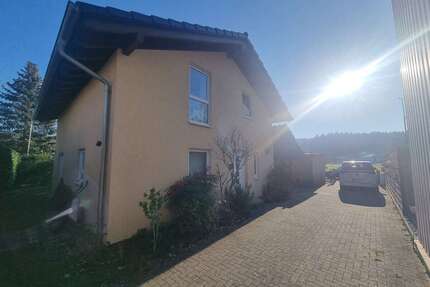 Haus zum Kaufen in Schöneck Büdesheim 630.000,00 € 123.2 m² - Schöneck / Büdesheim