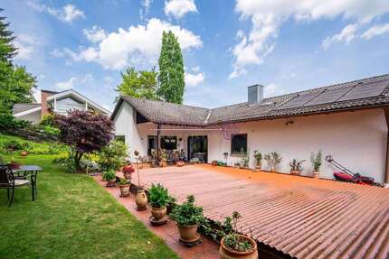 Haus zum Kaufen in Lappersdorf 749.000,00 € 153.75 m²