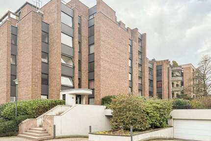 Wohnung zum Kaufen in Düsseldorf 298.000,00 € 93 m²