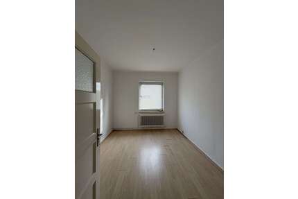 Wohnung zum Kaufen in Wilhelmshaven 51.000,00 € 45.6 m²