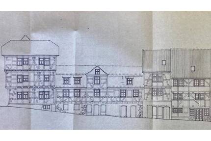 40.000 € p. a. NKM - Fachwerkensemble aus 3 Wohn- und Geschäftshäusern in Innenstadtlage von Bad Hersfeld