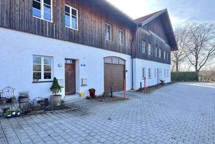 Wohnung zum Mieten in Oberpframmern 2.900,00 € 224.51 m²