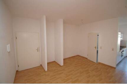 Geräumige 2-Zi-Wohnung mit viel Platz für individuelle Gestaltung! - direkt am Lene-Voigt Park - Leipzig Reudnitz-Thonberg