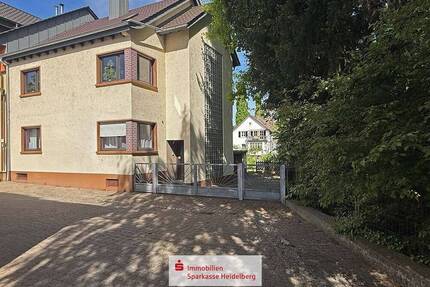 Mehrfamilienhaus in absoluter Bestlage von Hockenheim nähe ehem. Gartenschaugelände mit 2 Garagen
